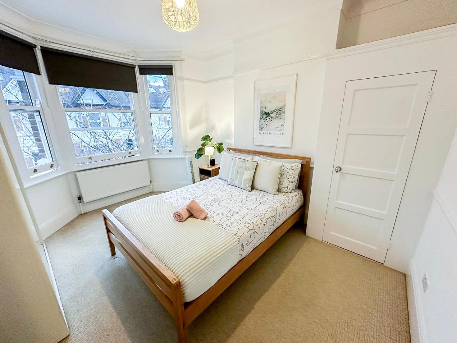 Lovely 3 Bedroom Maisonette With Private Roof Terrace In Hammersmith ลอนดอน ภายนอก รูปภาพ